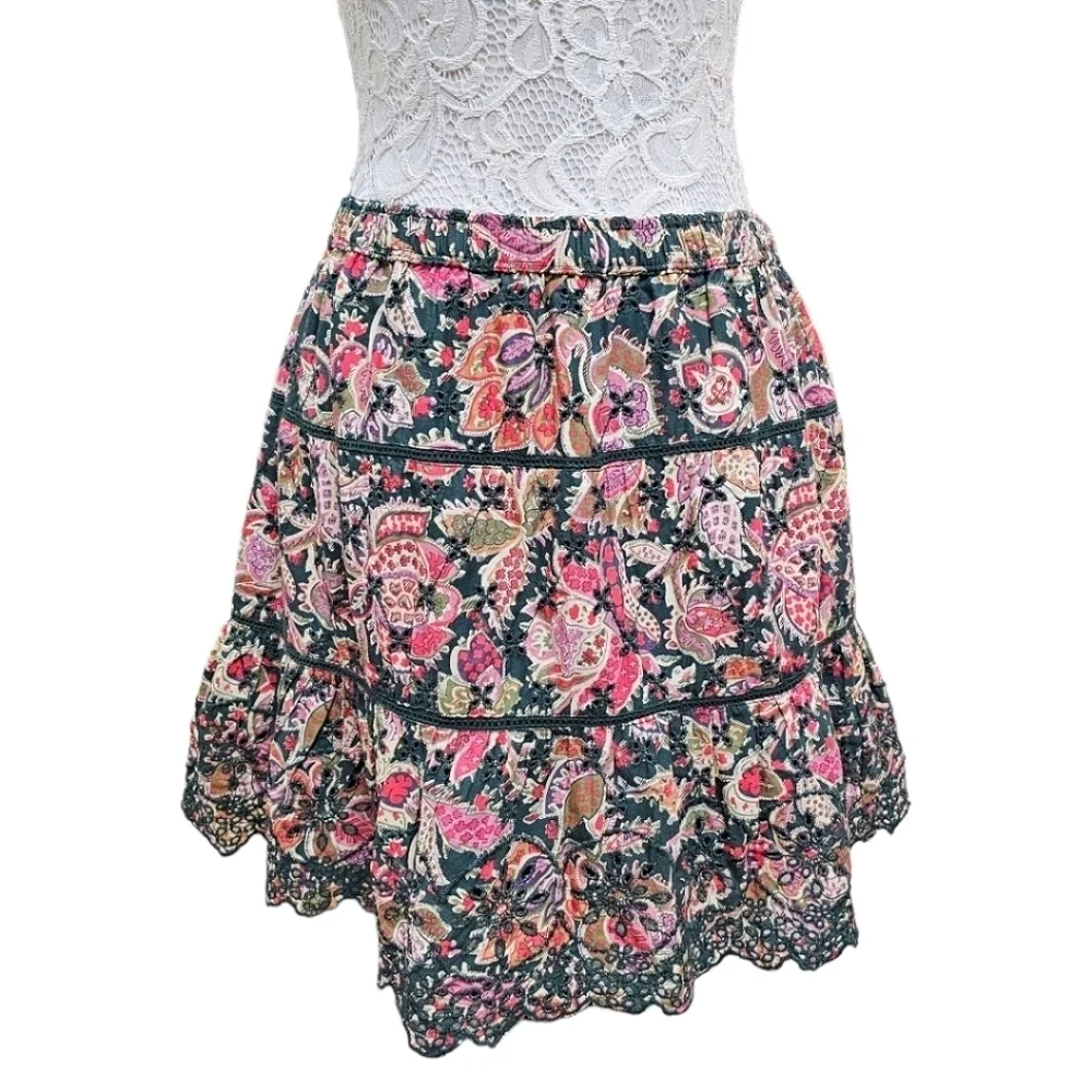 Jennifer & Grace Boho Floral Tiered Mini Skirt Size Medium Peasant Style Lace